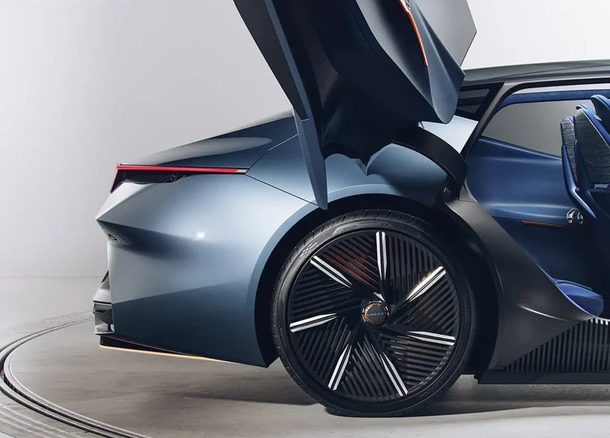 Marca chinesa do grupo Geely deve estrear no Brasil em 2026