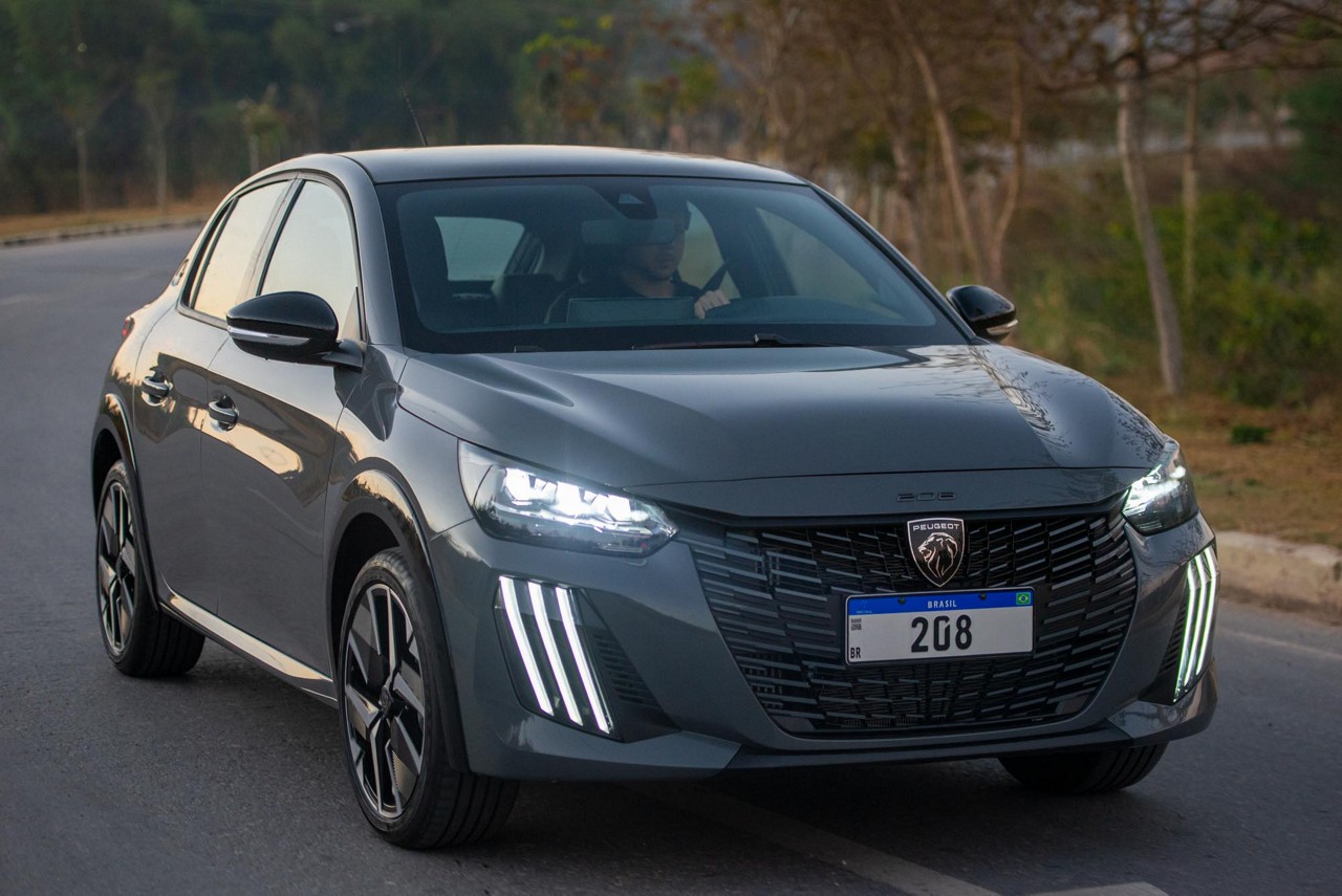 Novo Peugeot 208 GT passa a ser a versão top de linha do hatch