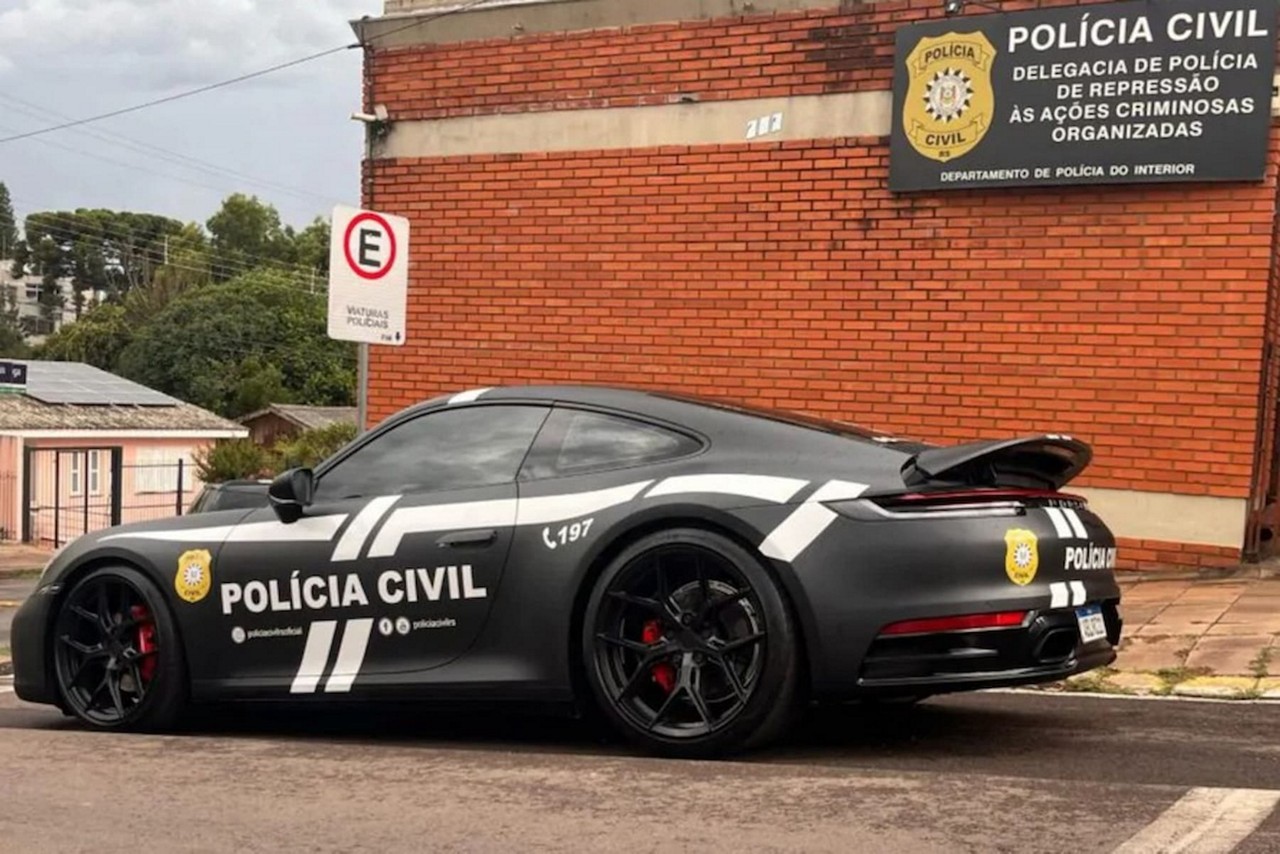 Porsche 911 Carrera 2021 é o mais novo integrante da frota da Polícia Civil gaúcha