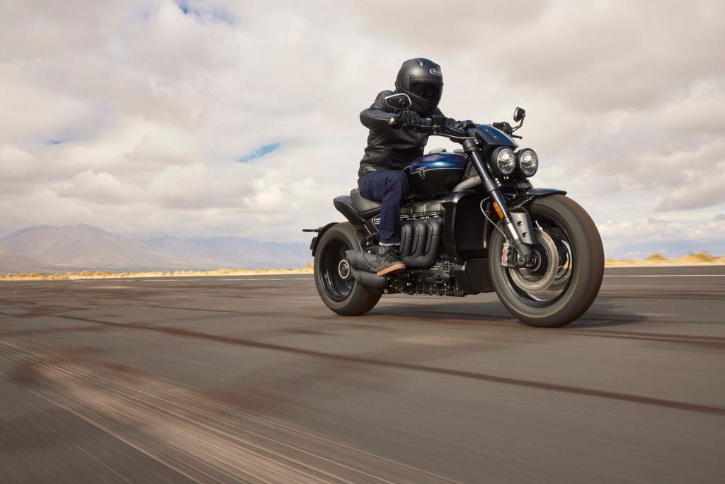 Triumph Rocket 3 Storm tem motor tricilíndrido de 182 cv de potência