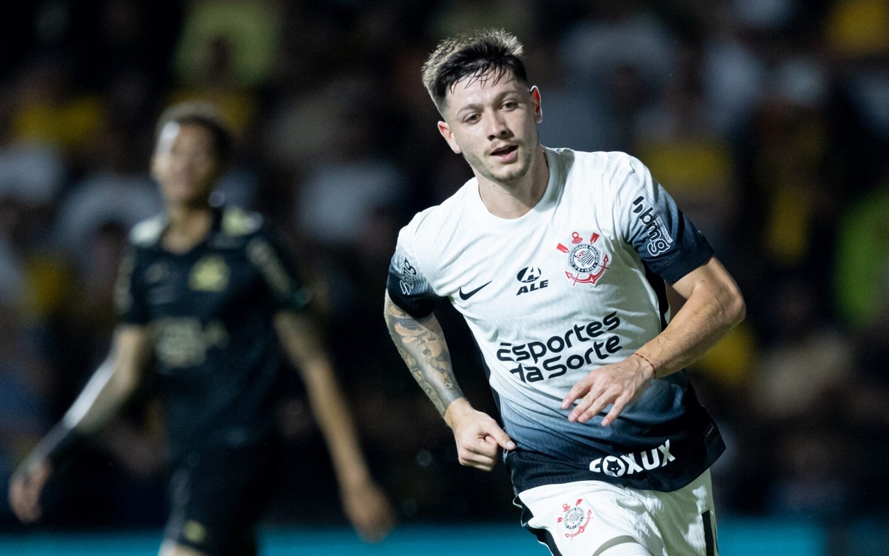 Garro ainda não fez a sua estreia nesta temporada (Foto: Rodrigo Coca/Agência Corinthians)