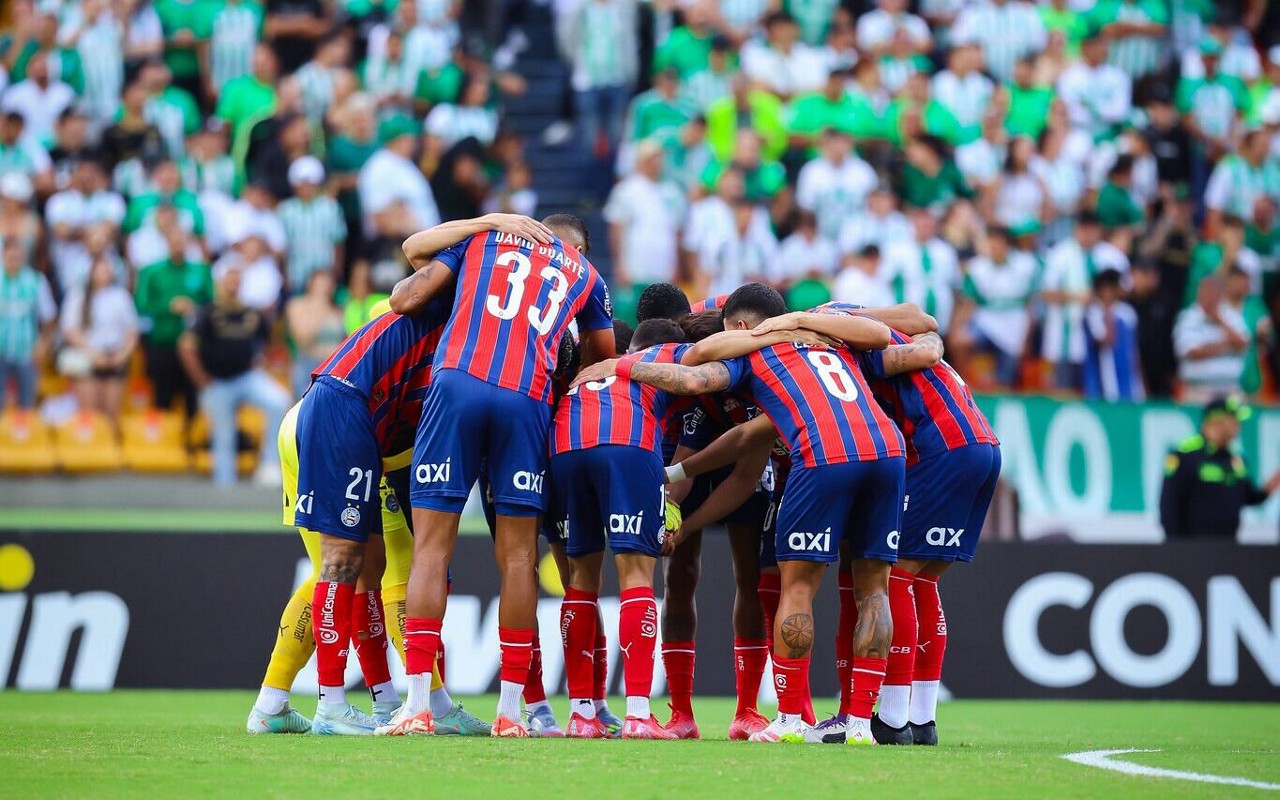 Elenco do Bahia reunido antes de partida pela Libertadores (Foto: Letícia Martins / EC Bahia)