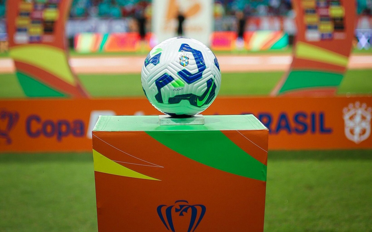 Bola da Copa do Brasil na Arena Fonte Nova (Foto: Letícia Martins/EC Bahia)