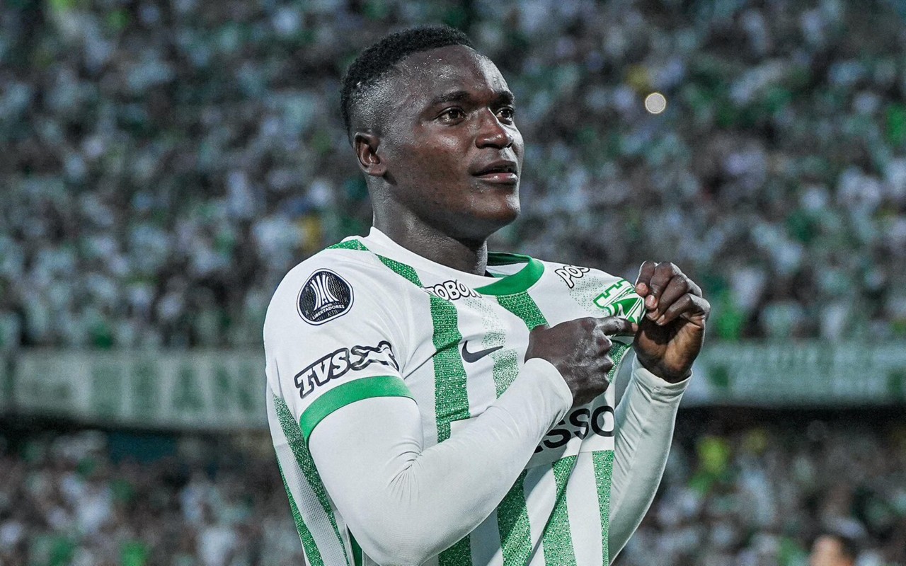 Viveros comemora gol contra o Bahia (Foto: Divulgação / Atlético Nacional)