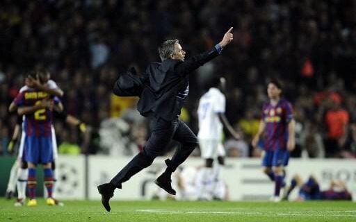 Mourinho diz que derrota para o Barcelona foi a melhor de sua carreira (Foto: FILIPPO MONTEFORTE / AFP)
