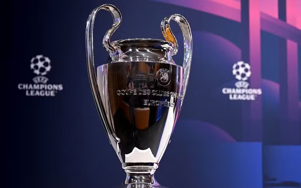Troféu da Champions League (Foto: Fabrice Coffrini/AFP via Getty Images)