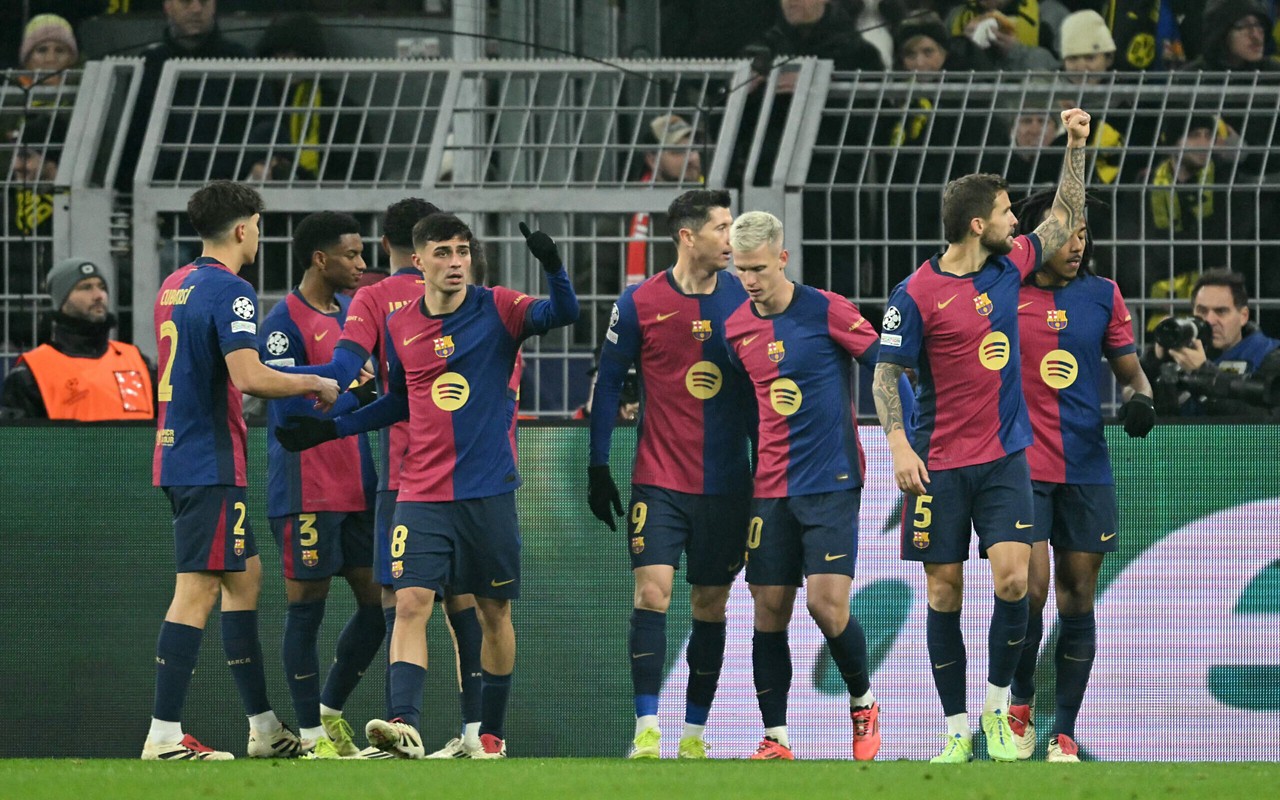 Barcelona e Borussia Dortmund disputaram confrontos intensos pela UEFA Champions League, marcados por emoção e grandes jogadas. (Foto: AFP)
