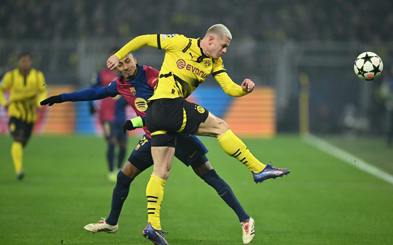 Barcelona x Borussia Dortmund pela da sexta rodada da fase de liga (Foto: Ina Fassbender/AFP)