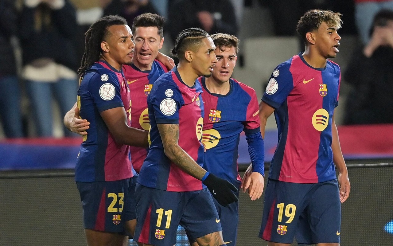 O Barcelona de Raphinha enfrenta o Osasuna pelo Campeonato Espanho, veja onde assistir (Foto: FILIPE AMORIM / AFP)