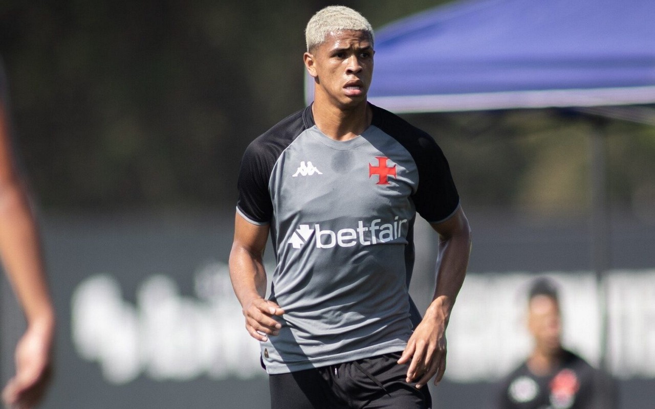 Barros em treino do Vasco (Foto: Matheus Lima/Vasco)