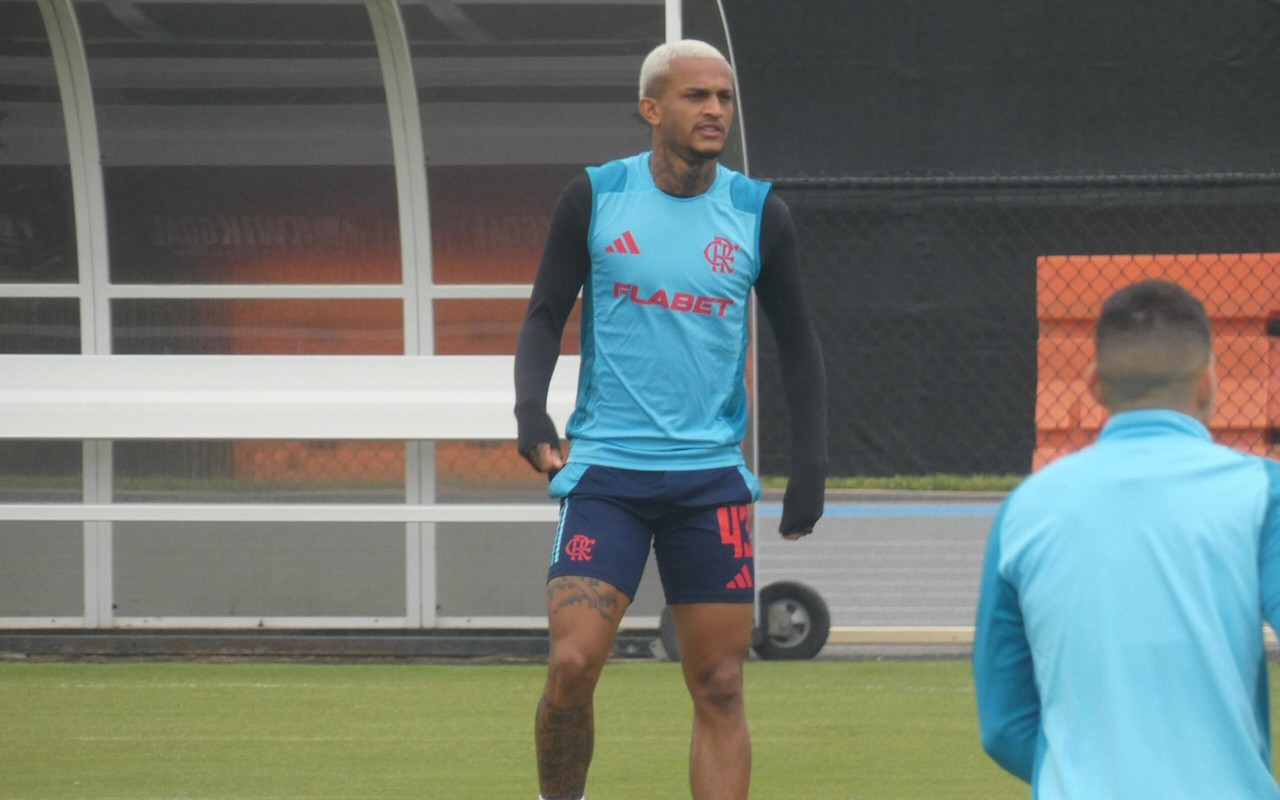 Wesley em treino do Flamengo nos Estados Unidos, em preparação para a estreia no Mundial de Clubes (Foto: Lucas Bayer / Lance!)