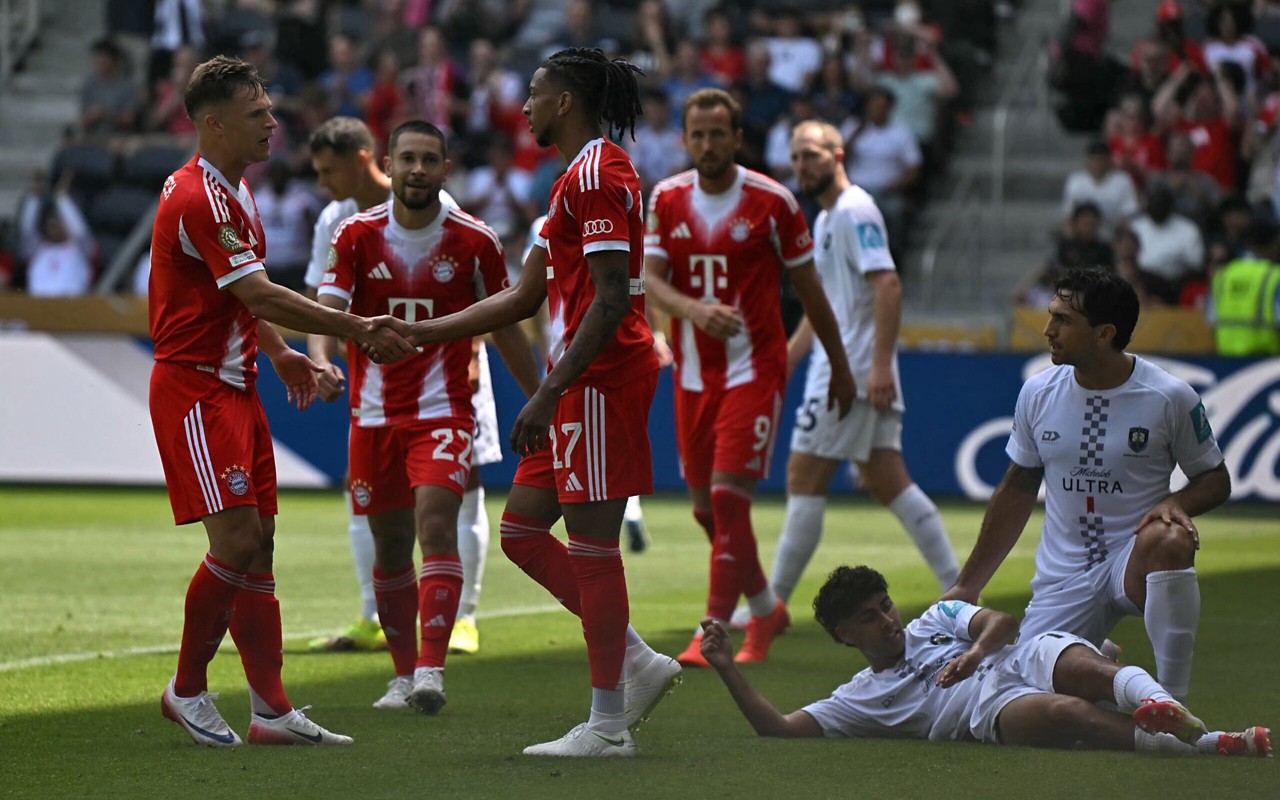 Bayern de Munique encarou o Auckland City na estreia