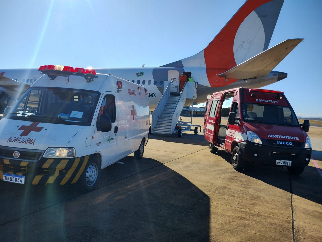 Bebê se engasga durante voo e é salvo após avião fazer pouso de emergência em aeroporto de Montes Claros