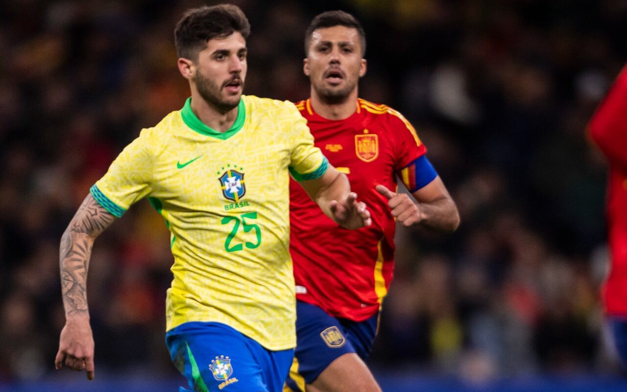 Foto: Léo Sguaçabia