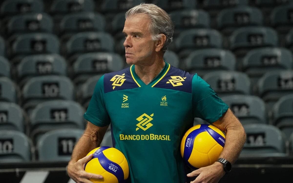 Bernardinho faz avaliação sobre primeira etapa da VNL masculina. (Foto: Divulgação / CBV)