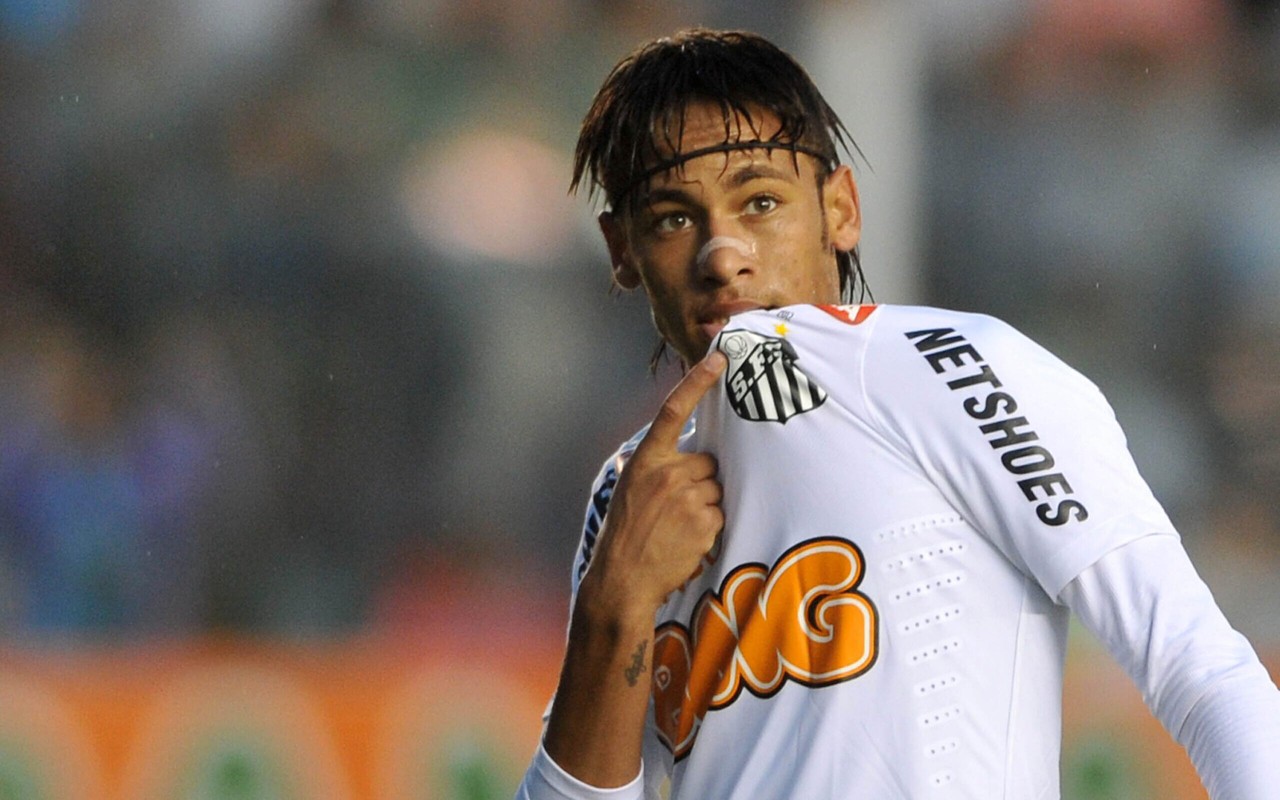Neymar em partida entre Santos e Grêmio pelo Brasileirão 2012 (Foto: Ivan Storti/LANCE!Press)