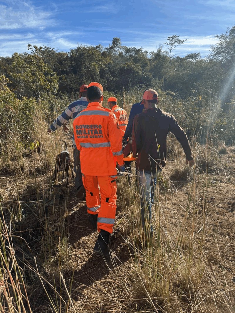 Bombeiros localizam idoso desaparecido em mata na zona rural de Santo Antônio do Retiro