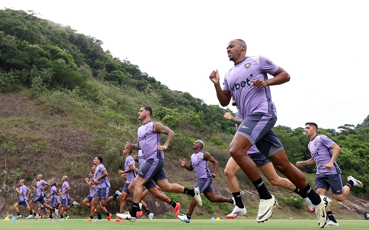 Elenco principal do Botafogo vai estrear contra o Fluminense (Foto: Vitor Silva/Botafogo)