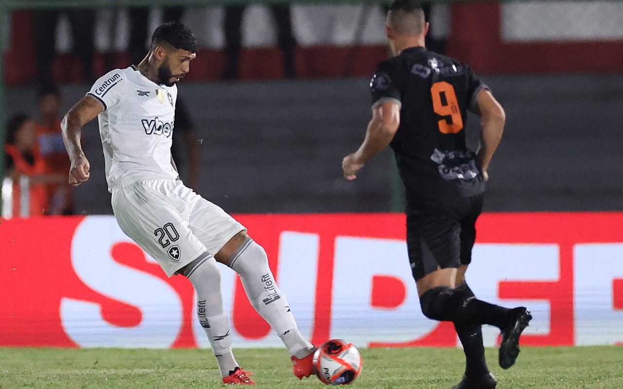 Barboza é desfalque certo do Botafogo diante do Vasco (Foto: Vítor Silva/Botafogo)