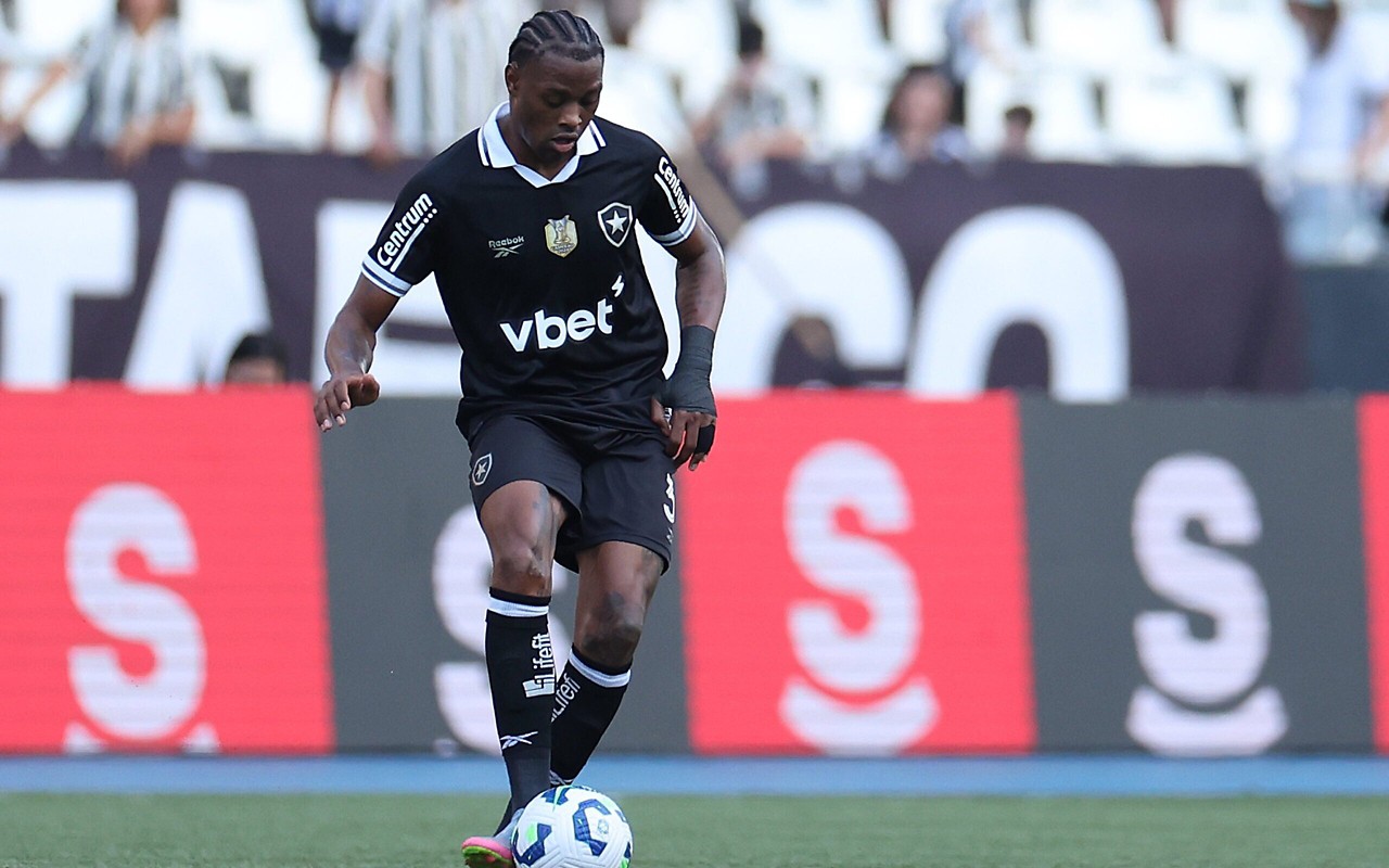Kaio Fernando preocupa o Botafogo para os próximos jogos (Foto: Vítor Silva/Botafogo)