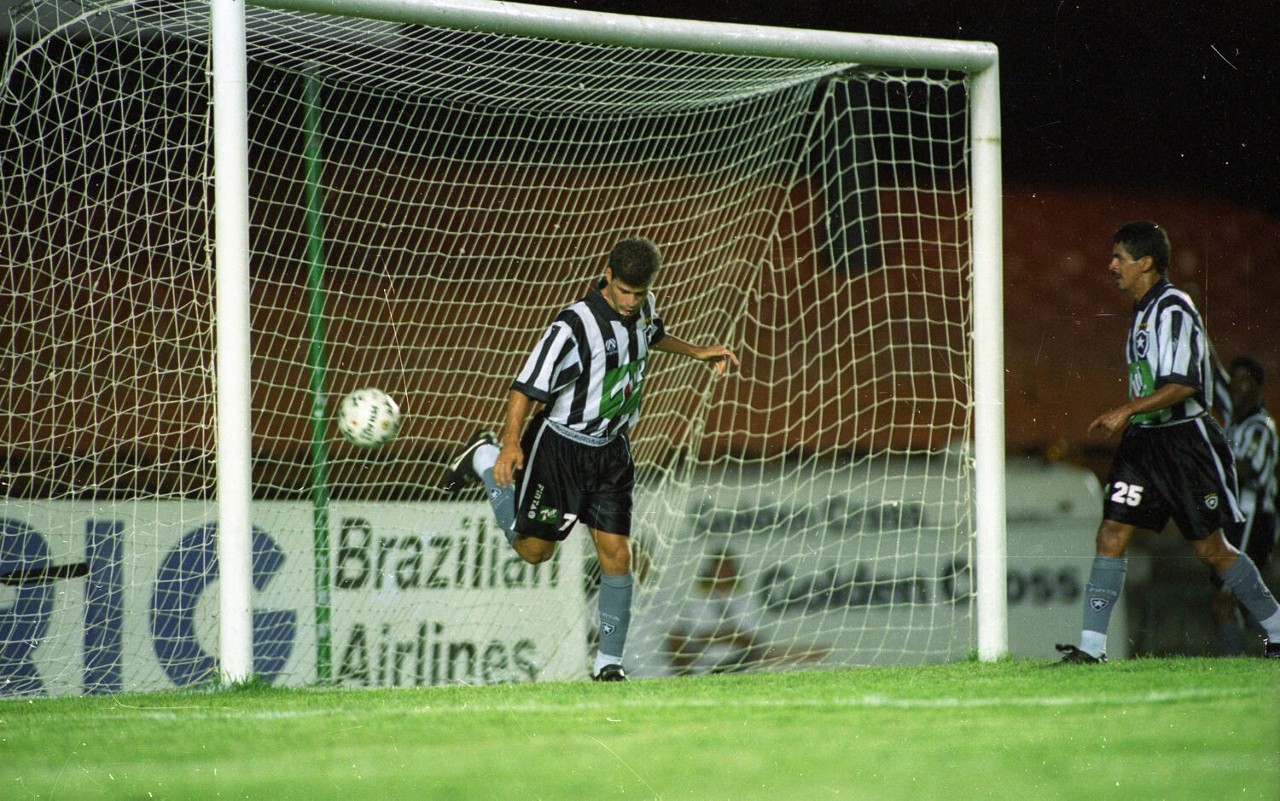 Botafogo e Universidad de Chile se reencontram na Libertadores em 2025 após histórico equilibrado em 1996. (Foto: Botafogo)