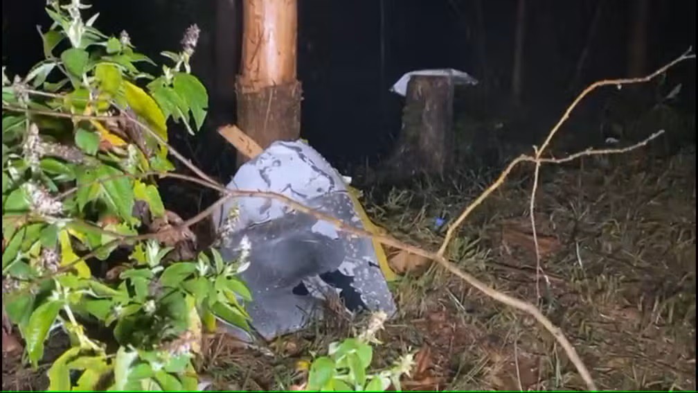 Destroços de avião que caiu em São Paulo