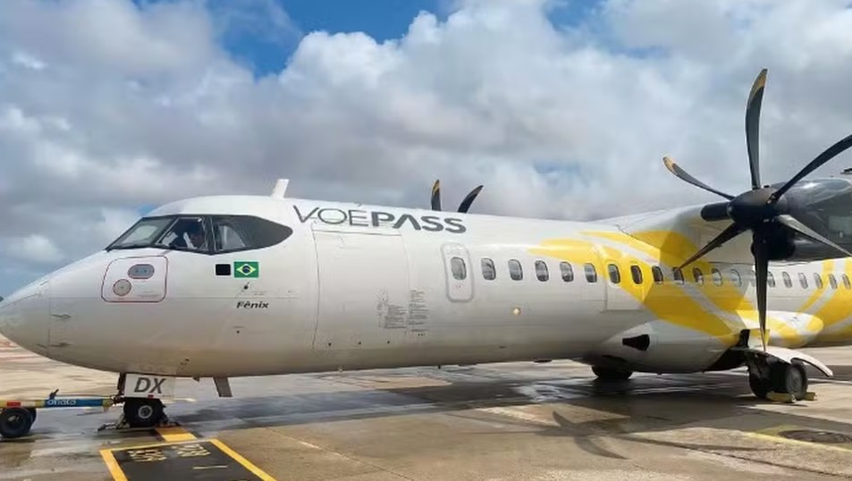 A aeronave ATR 72-500, mesmo modelo utilizado pela Voepass no voo que caiu nesta sexta (9)