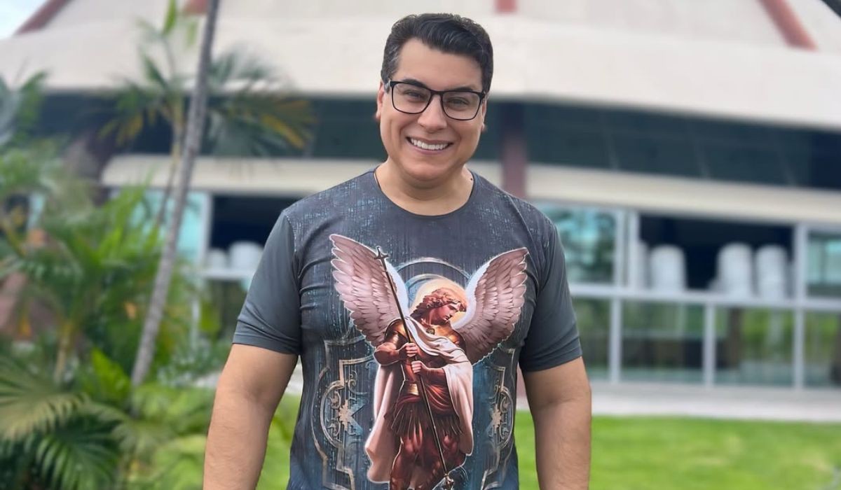 Padre Chrystian possui 3,7 milhões de seguidores no Instagram