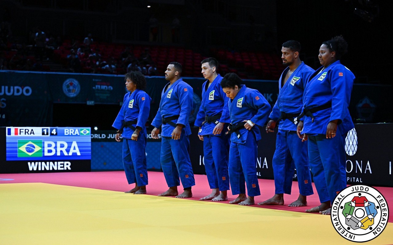 Brasil terminou a disputa por equipes em quinto lugar (Foto: Divulgação/ IJF)