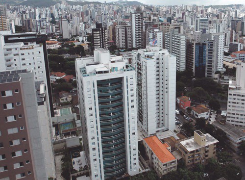 Carta de crédito é alternativa para quem tem interesse em comprar casa própria
