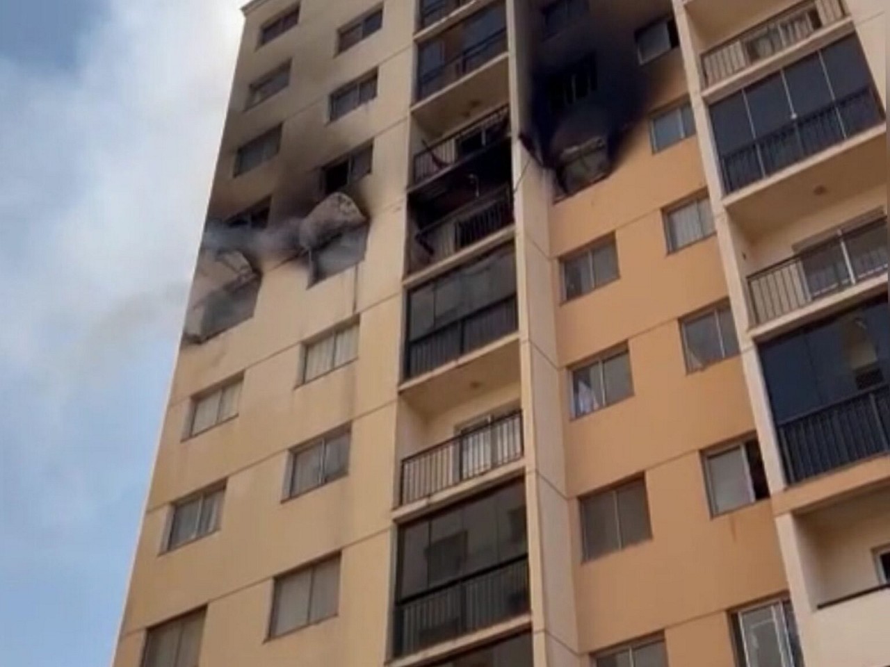 Vazamento de gás teria provocado o incêndio no prédio