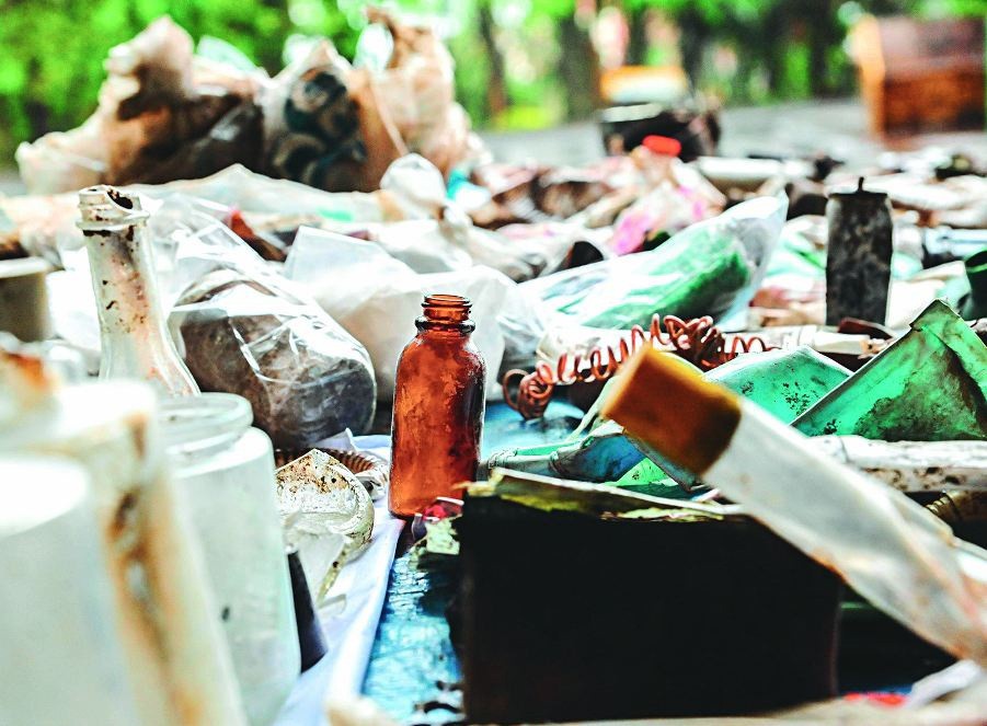 Nesta primeira etapa, 1,5 t de material foi escavada do aterro e agora entra em fase de análise. “Não podemos descartar nada, tudo é muito válido”, diz Vanuzia