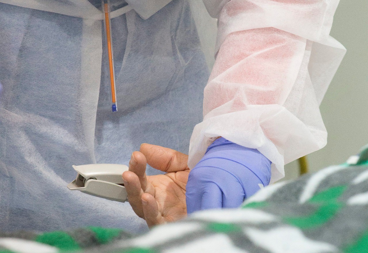 Entre quinta e sexta-feira, as secretarias de saúde acrescentaram às estatísticas 50.163 novas pessoas diagnosticadas com a doença