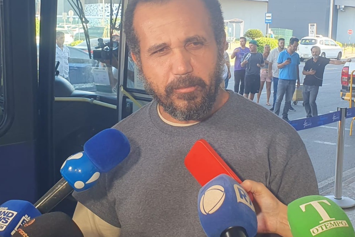 Fabiano foi um dos deportados que desembarcaram em Confins nesta sexta