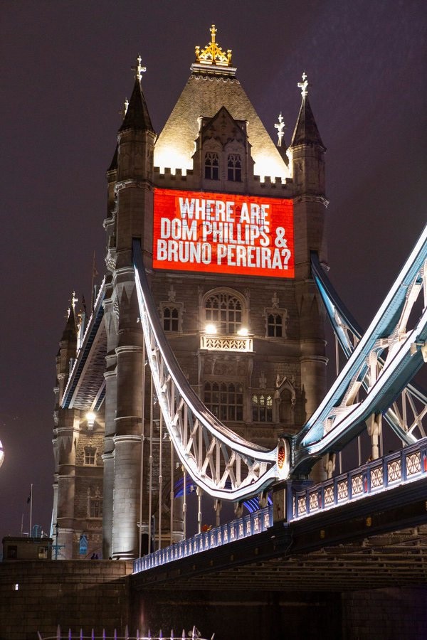 Questão 'Onde estão Dom e Bruno?' foi exibida na Tower Bridge, em Londres