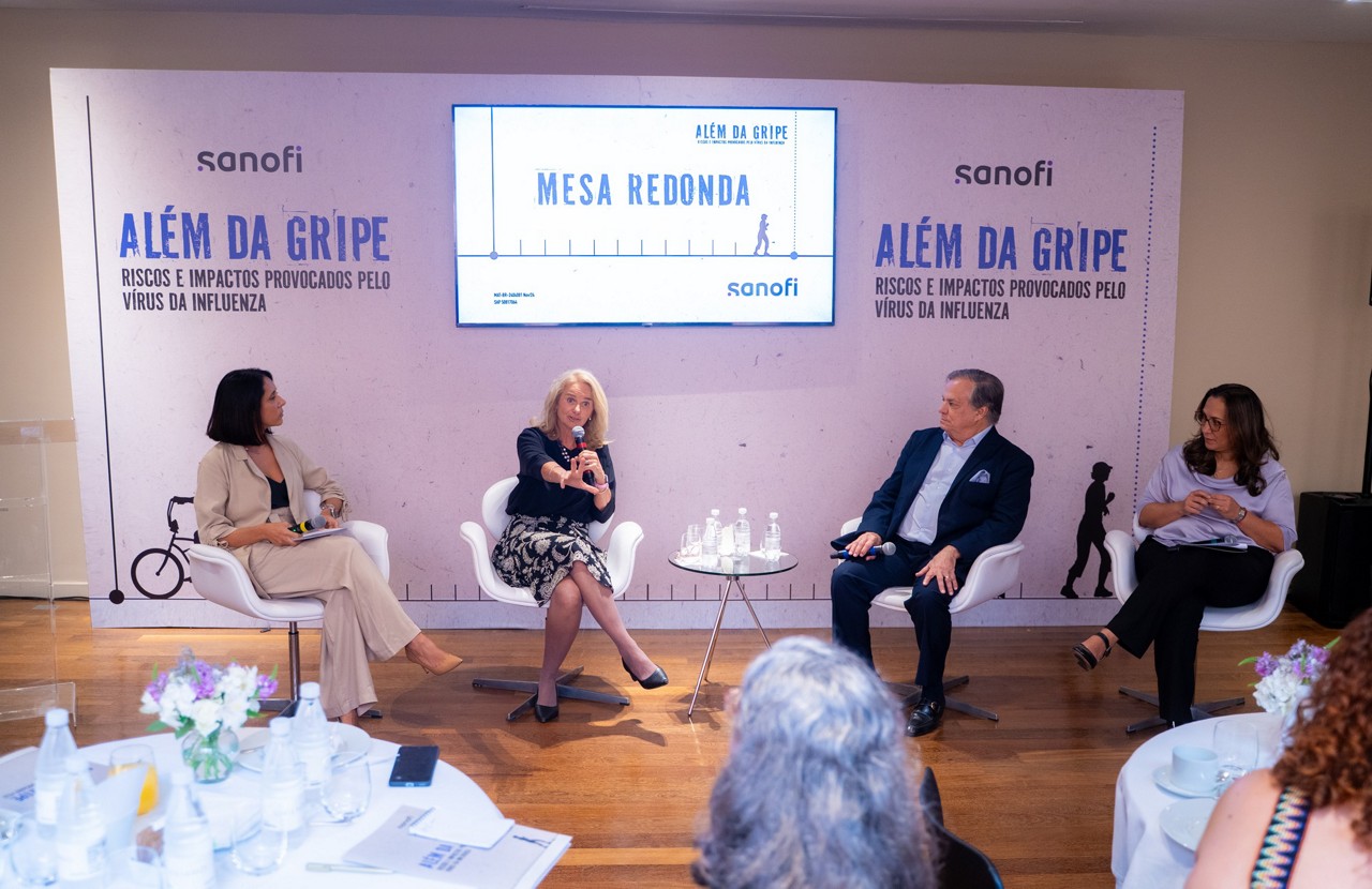 Evento da Sanofi Brasil reuniu as especialistas em saúde Maisa Kairalla e Rosana Richtmann e o apresentador Ronnie Von