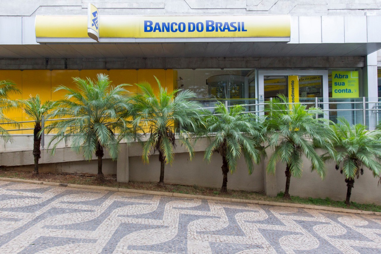 Ações do Banco do Brasil estão em queda há meses 