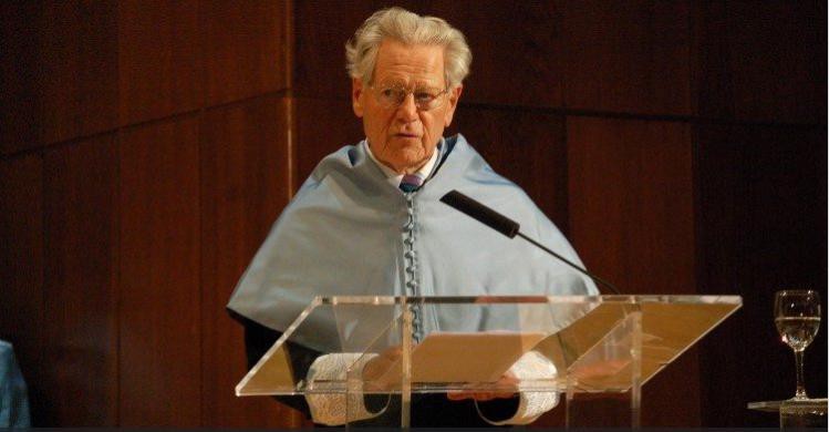 Teólogo Hans Küng, um dos principais críticos da Igreja Católica, morreu aos 93 anos