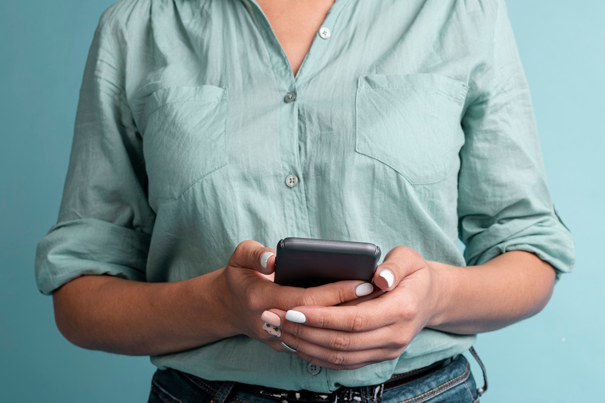 Em grupos nas redes sociais, mãe acusou escola de negligência