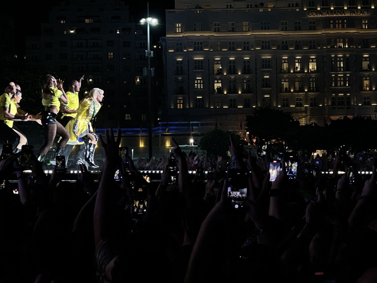 Lady Gaga atraiu mais de 2 milhões de pessoas em Copacabana