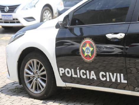 A Polícia Civil do RJ prendeu a mulher em Saquarema