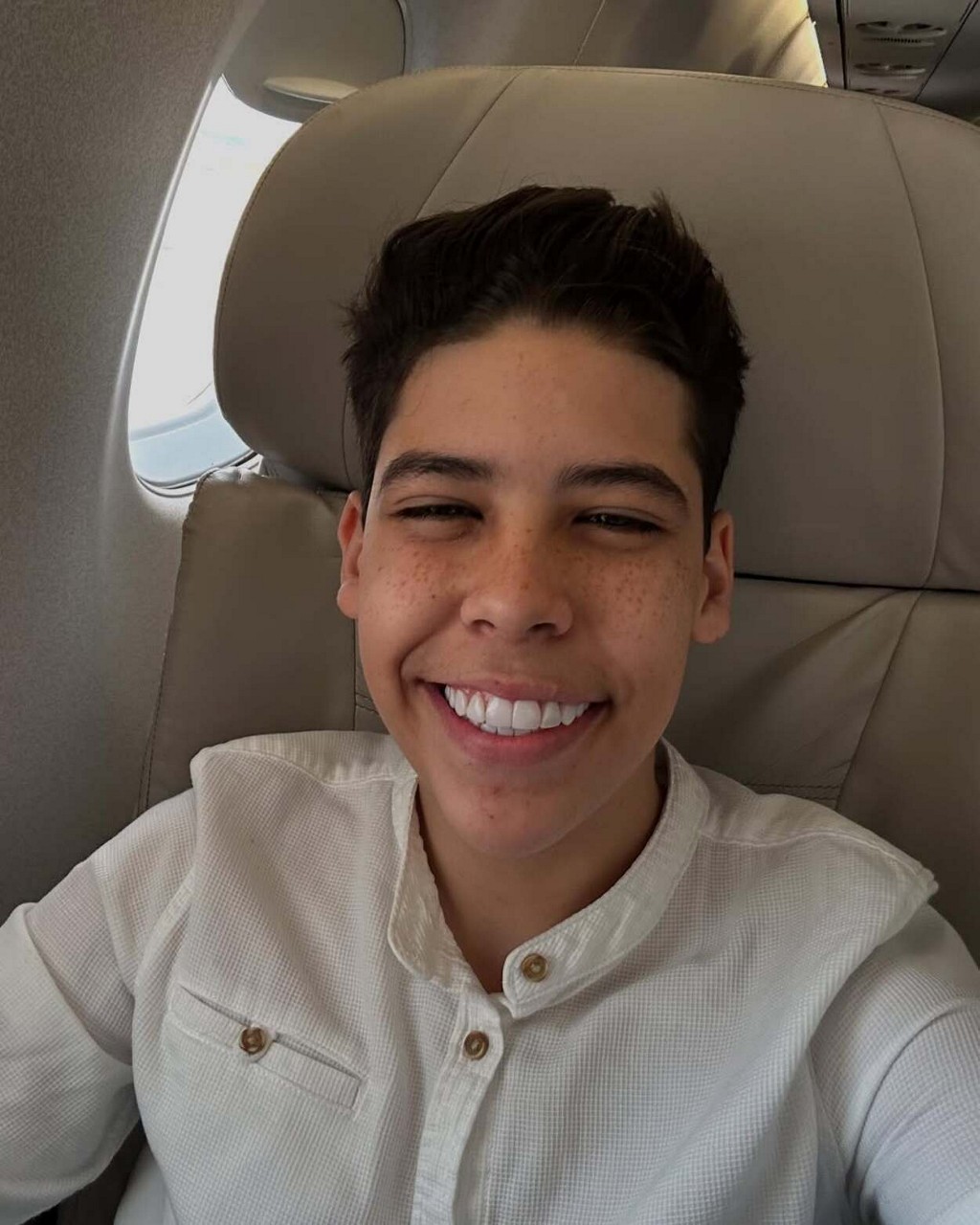 Quem é Miguel Oliveira, pastor mirim que cobra até R$ 10 mil de fiéis durante cultos | O TEMPO
