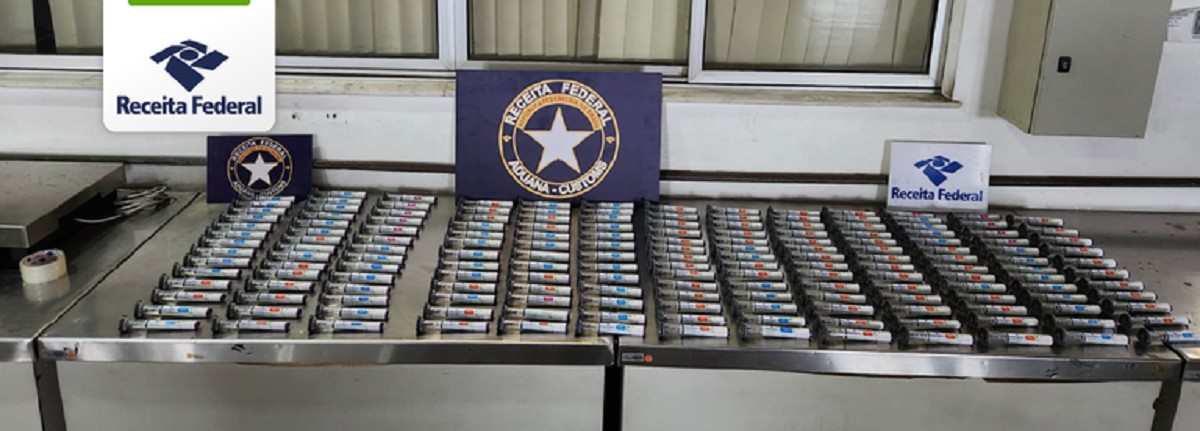 Canetas estavam no meio de carga de materiais de pesca