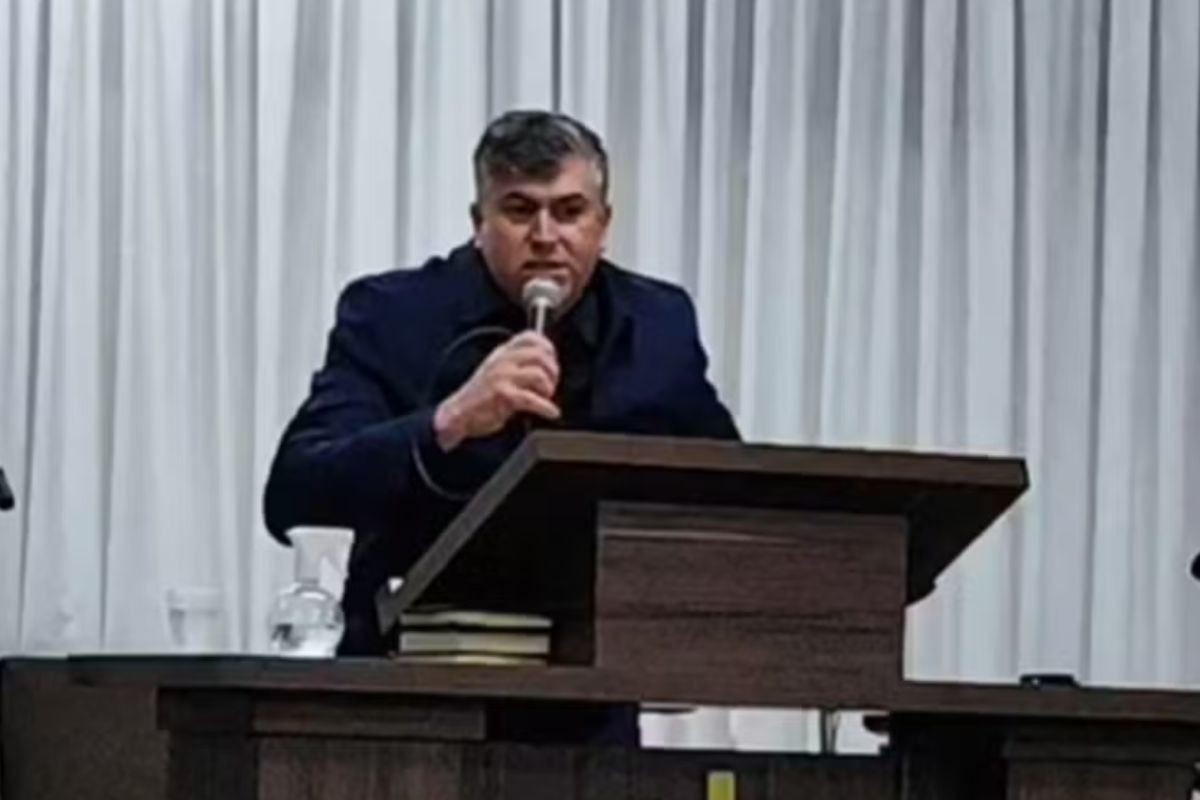 Pastor morre enquanto falava para fiéis em igreja do Rio Grande do Sul