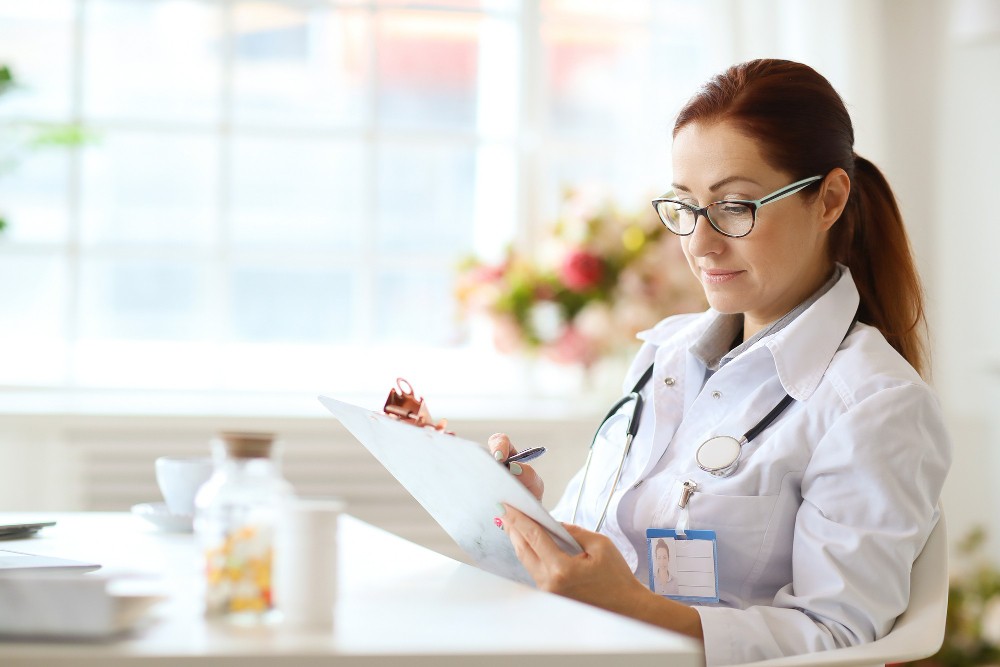 Anteriormente, apenas médicos poderiam prescrever medicamentos para pacientes 