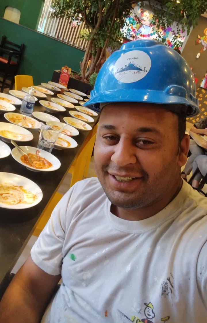 Homem é expulso de rodízio por comer demais em SP: 'isso não se faz'