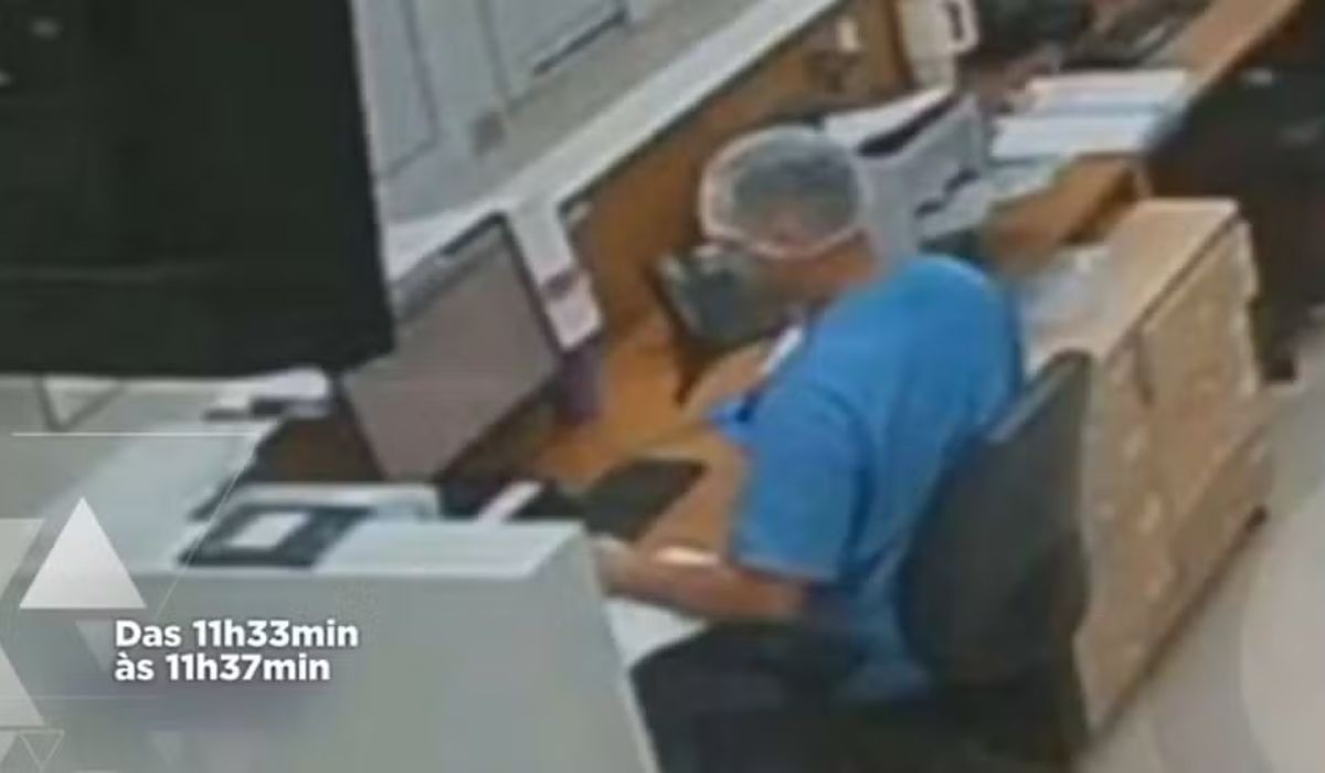 Câmeras mostram o técnico de enfermagem Marcos Vinicius Silva Barbosa de Araújo no hospital 