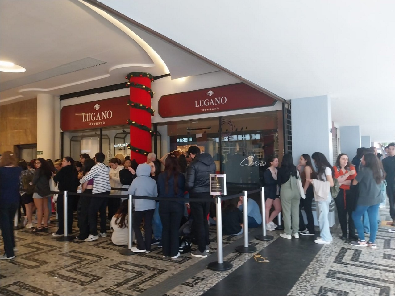 Distribuilção gratuita provocou filas