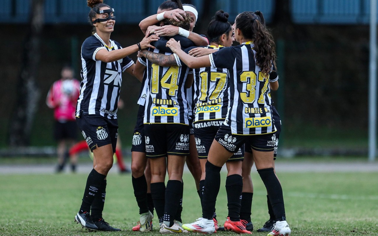 Santos disputa Série A2 feminina nesta temporada. (Foto: Reinaldo Campos/ Santos F.C.)