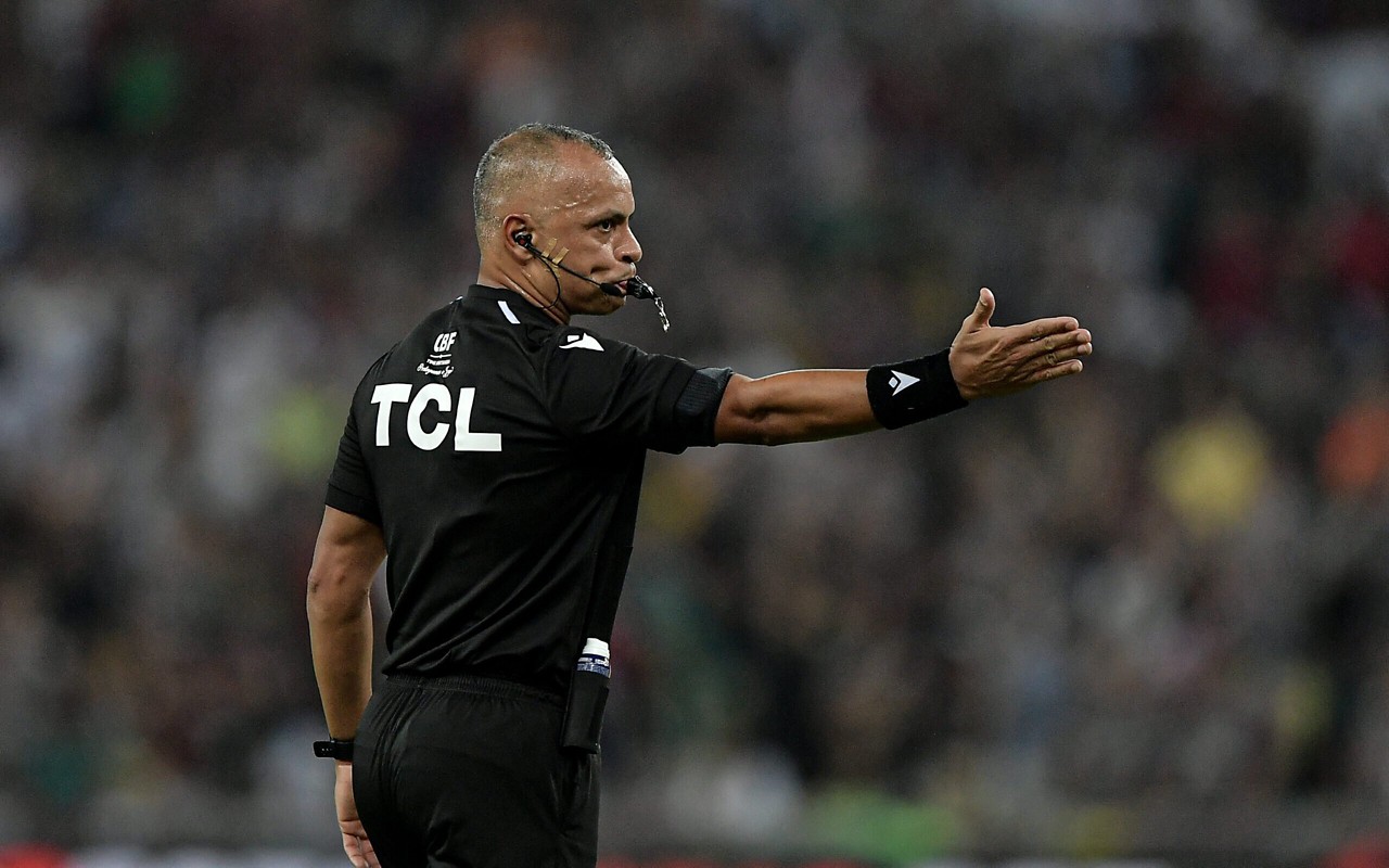 Wilton Pereira Sampaio em atuação (Foto: Thiago Ribeiro/AGIF)